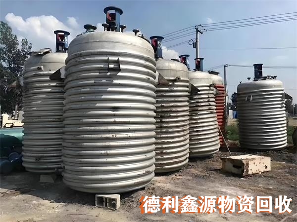 废弃化工厂回收，化工设备回收，专业设备回收