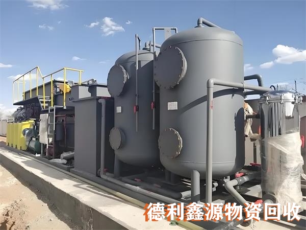 回收化工厂设备，不锈钢设备回收，整厂设备回收